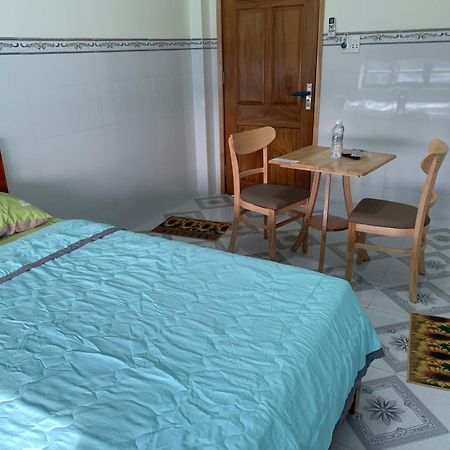 Nha Nghi - Homestay Toan Thinh Binh Chau Exteriör bild